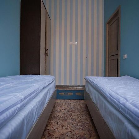 Mountain Road Hostel الماتي المظهر الخارجي الصورة