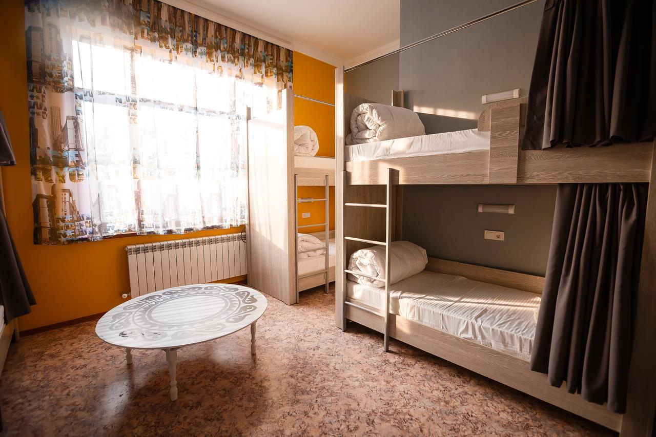 Mountain Road Hostel الماتي المظهر الخارجي الصورة