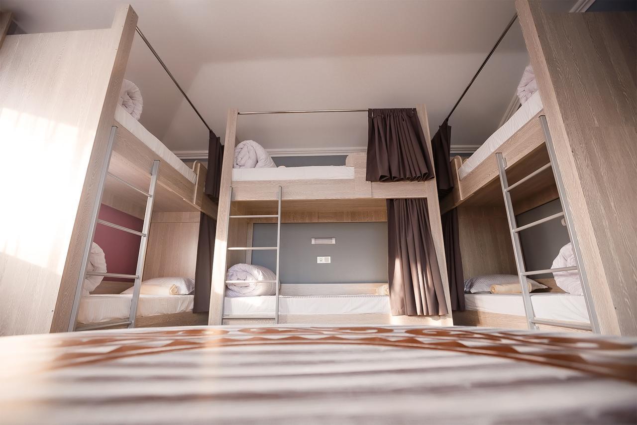 Mountain Road Hostel الماتي المظهر الخارجي الصورة
