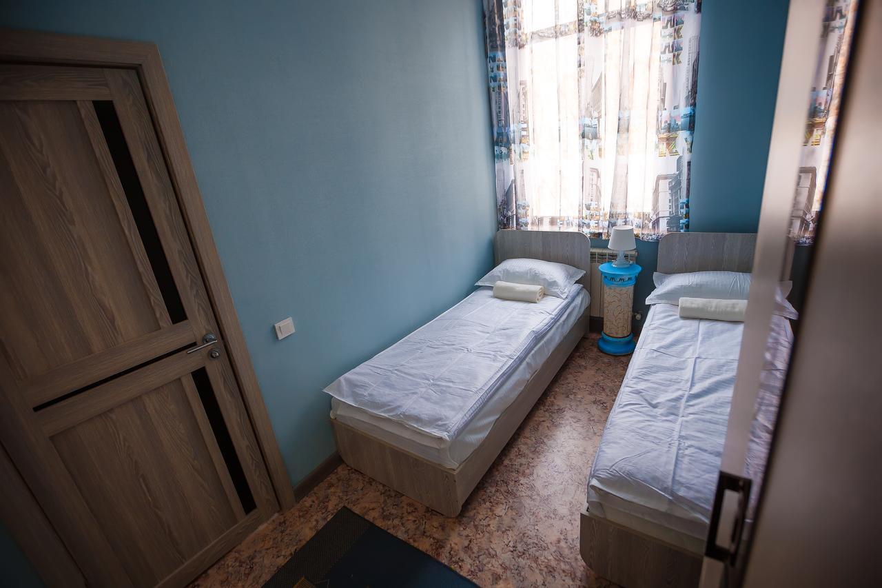 Mountain Road Hostel الماتي المظهر الخارجي الصورة