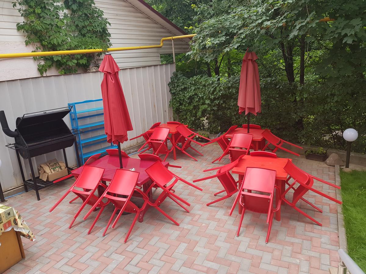 Mountain Road Hostel الماتي المظهر الخارجي الصورة